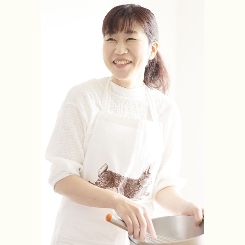下迫綾美さんの「基本」のシフォンケーキレッスン～チョコバナナシフォンケーキ～